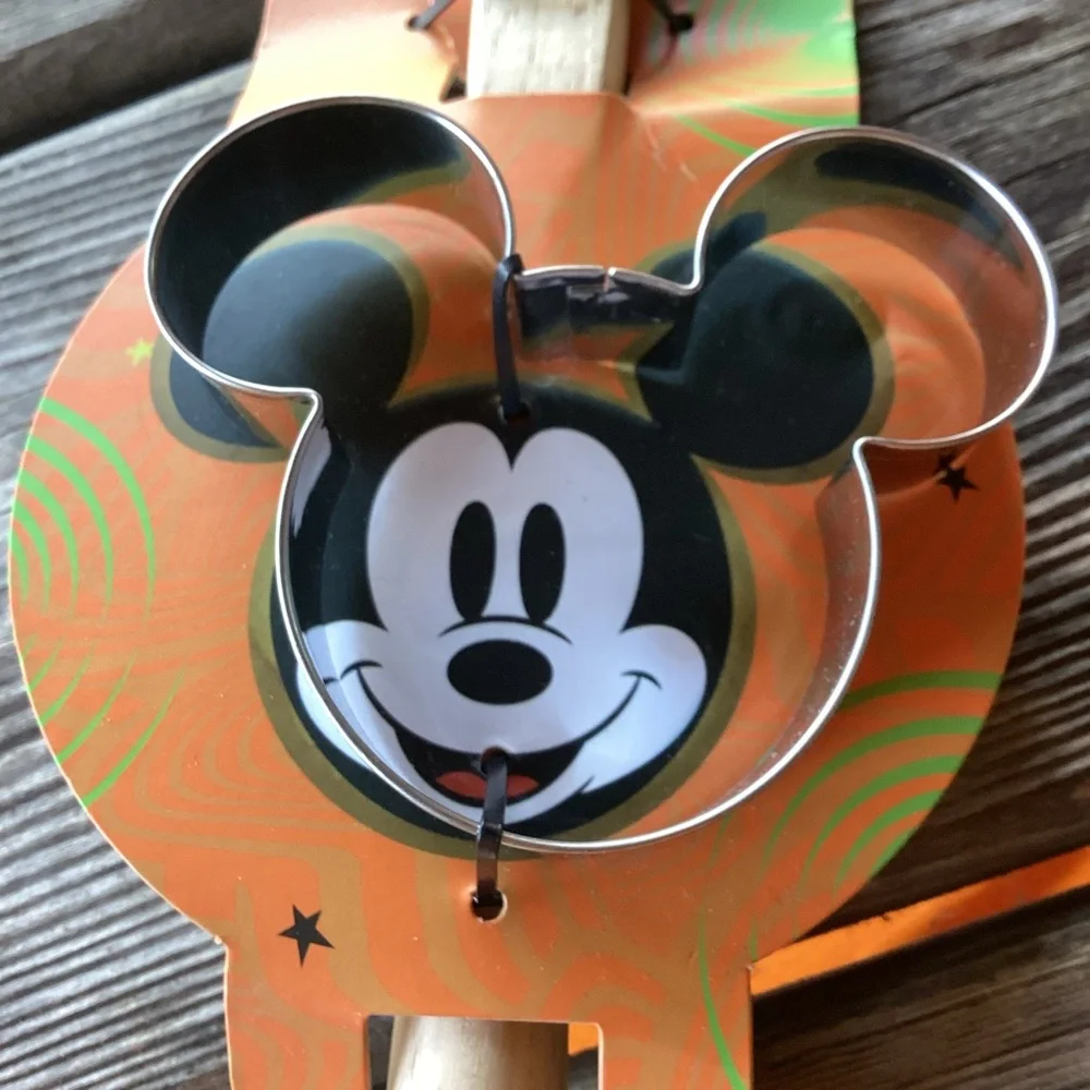 Disney Halloween Baking Utensils with Mickey Mouse